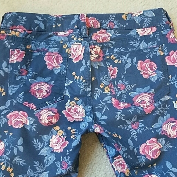 Arizona sz 3 floral ankle pants - Picture 3 of 7